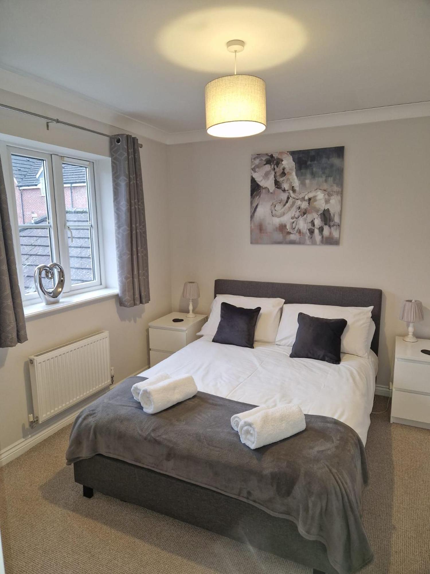 Hereford - Finch House - Modern 4 Bedroom House Located In South Hereford, Dog Friendly With Nearby Countryside, Pool Table, Sleeps Up To 10 Guests - Hosted By Rentmyhouse Exterior foto